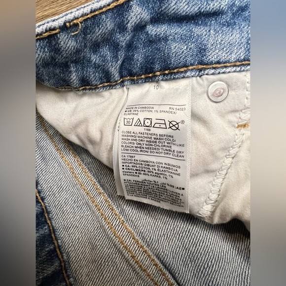 Old Navy Light Blue Distressed Denim Skirt Distressed Jean Skirt Size 10 - Picture 8 of 10